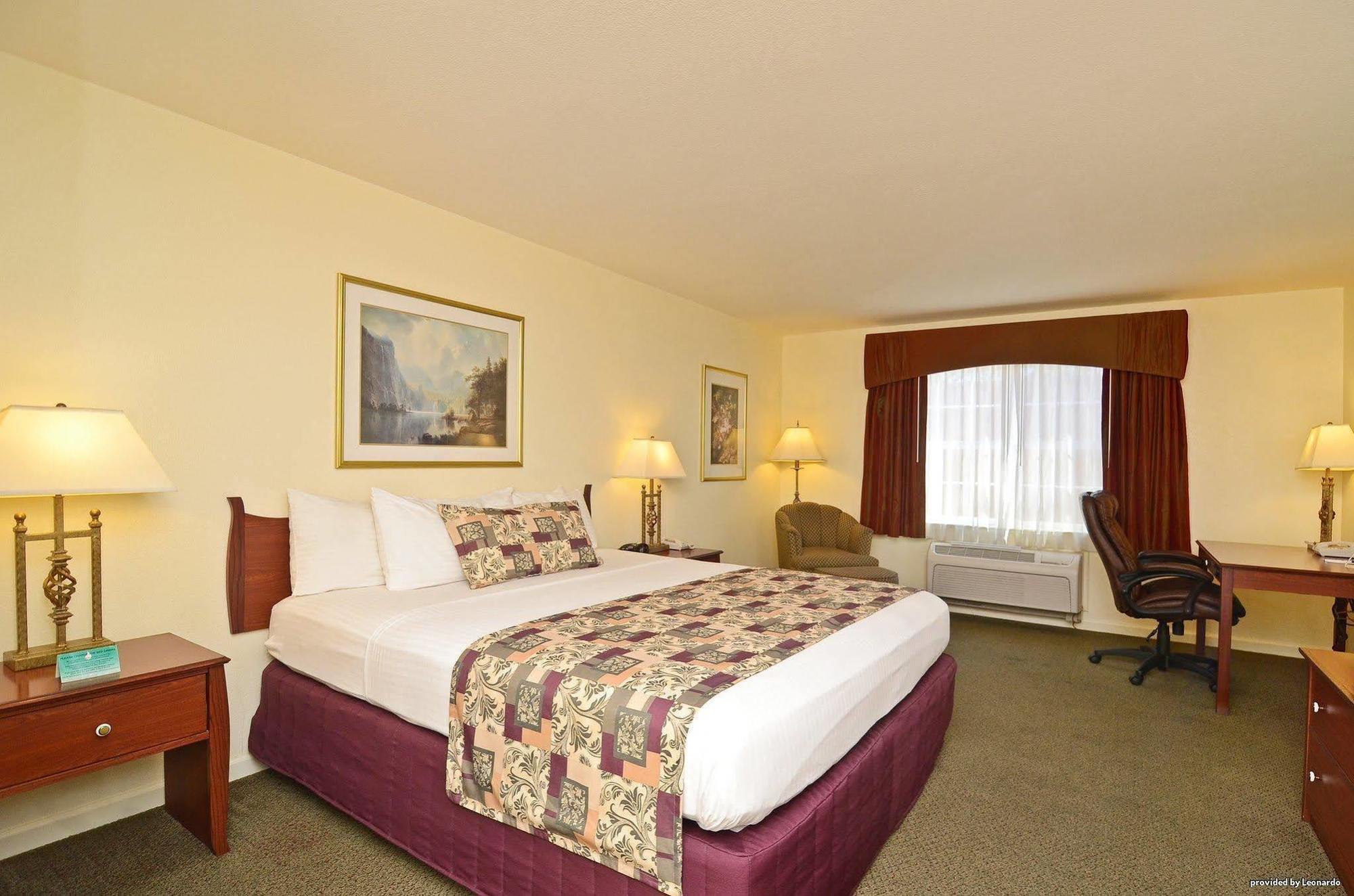 Best Western Cedar Inn & Suites Angels Camp Δωμάτιο φωτογραφία