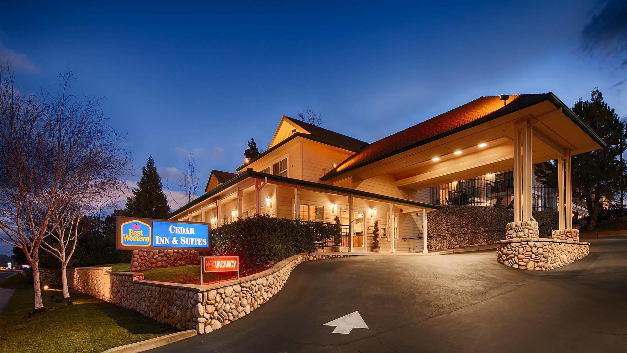 Best Western Cedar Inn & Suites Angels Camp Εξωτερικό φωτογραφία
